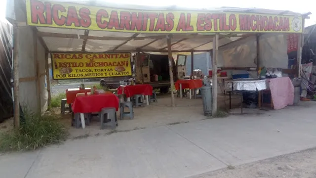 Carnitas al estilo Michoacán