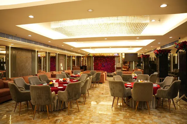 TUNIGHT . ( Terrace Restro & Banquet)..