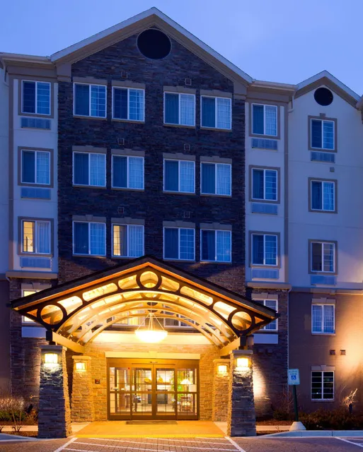 Staybridge Suites Milwaukee Airport South by IHG