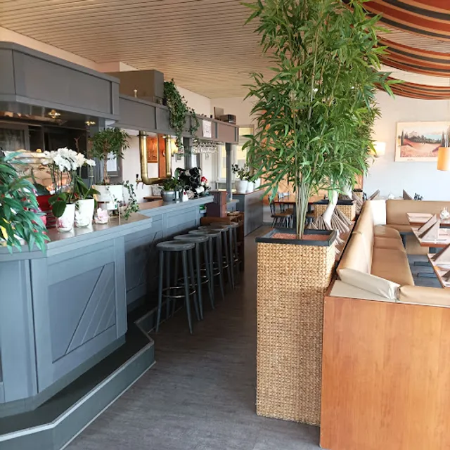 Amico Mio (im Schul-und Sportzentrum, Hallenbad)