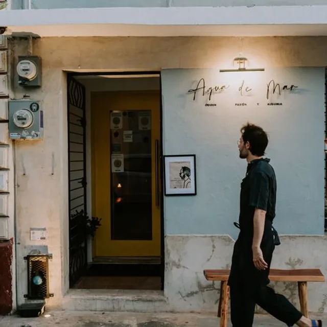 Agua de Mar Restaurante & Wine Bar