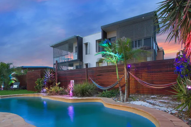 Gladstone Backpackers