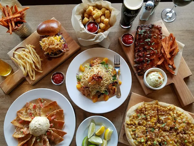 Wood-n-Tap - Newington