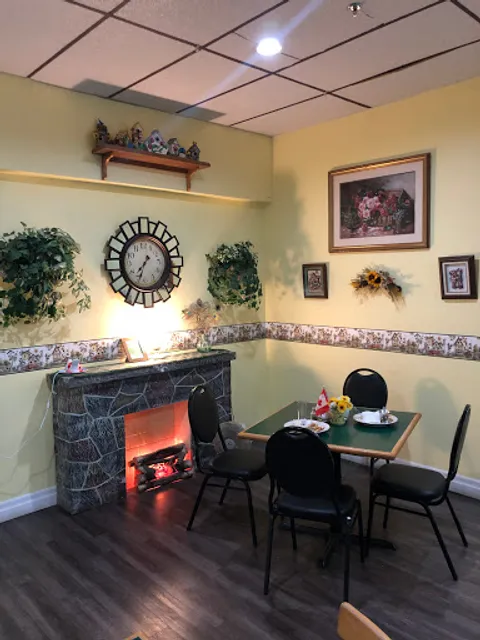 Small Dimensions Fish & Chips & More