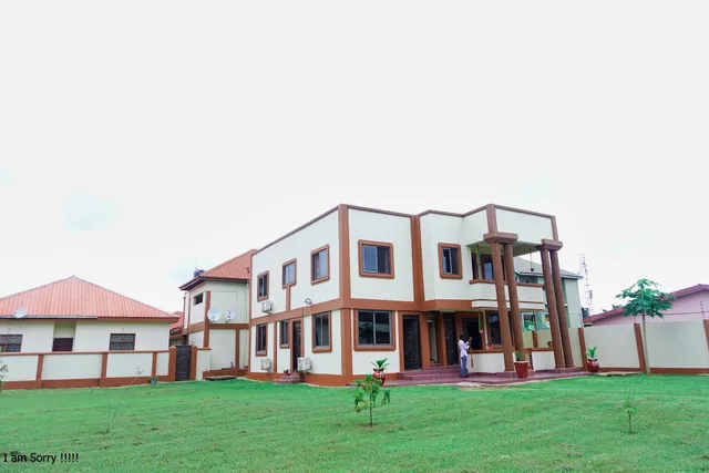 Indigo cottage and Apartments