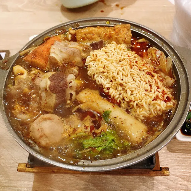 宸品港式小火鍋北斗店