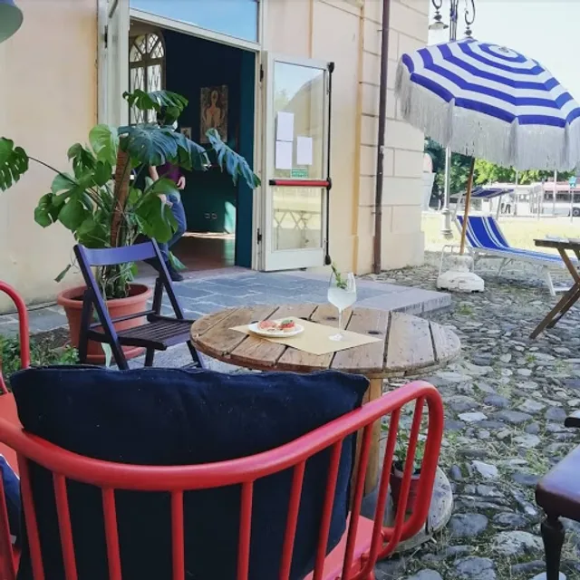 Ghirba - biosteria della Gabella (ampia distesa all'aperto)