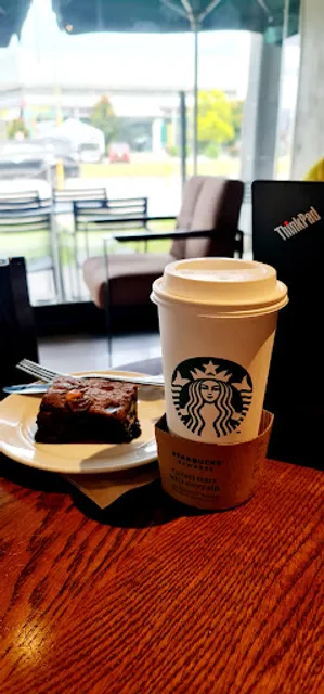 Starbucks Rizal Highway, Subic Freeport