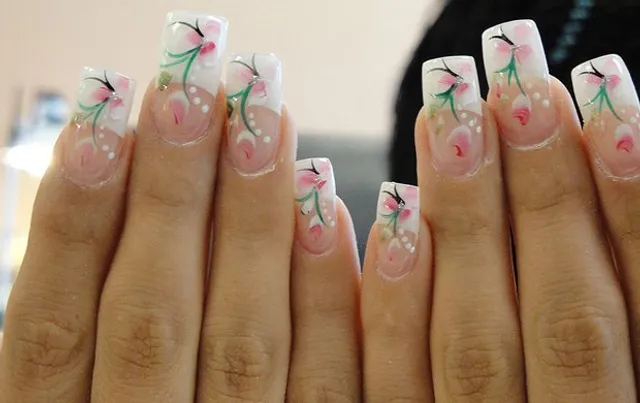 Hollywood Nails & Spa