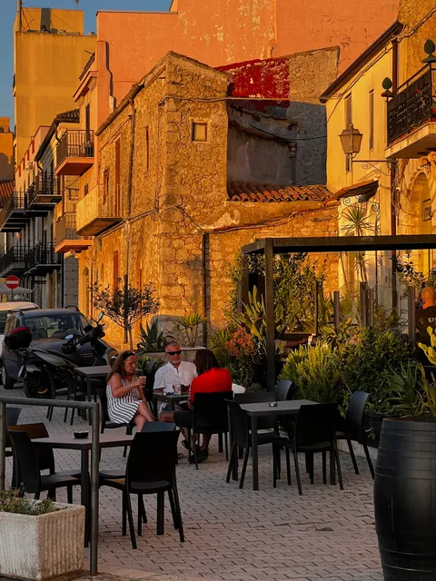 Citrus Cocktail Club