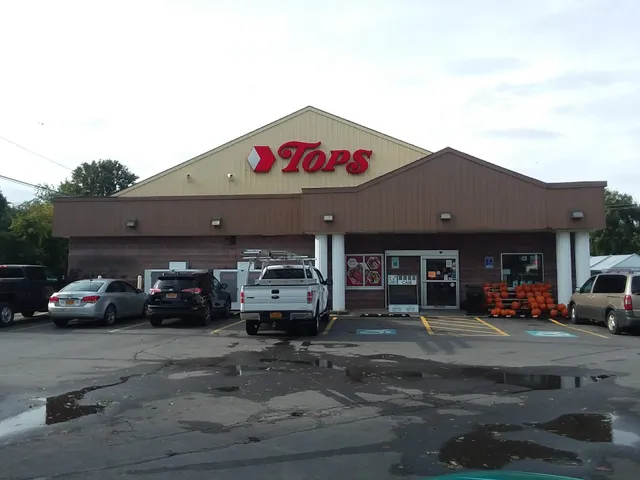 Tops Supermarket