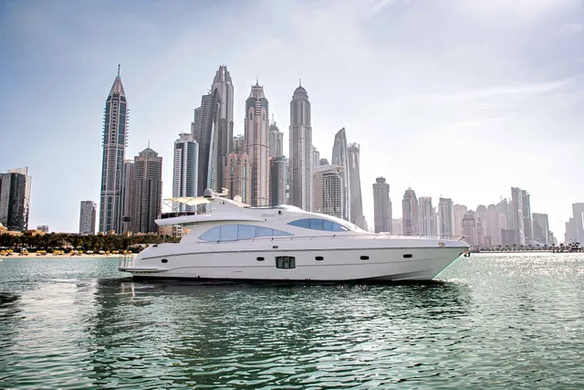 Dubriani Yachts - Marina Mall