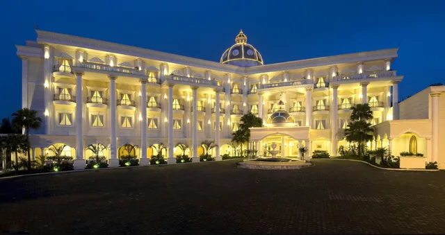 OYO 3925 Yasmin Rinai