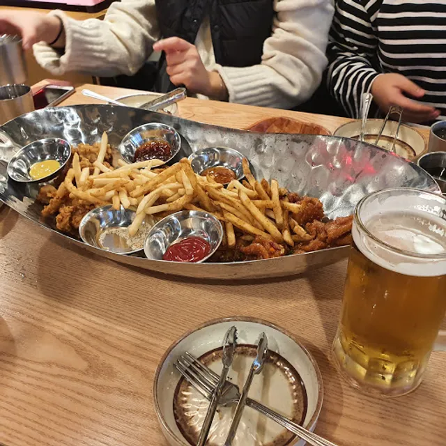 칠칠켄터키 동대신점