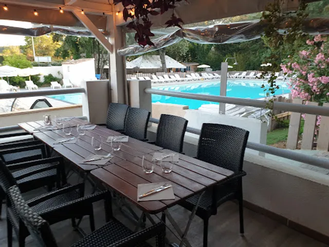 Restaurant La Paillote by Damien Aix en Provence (les milles)