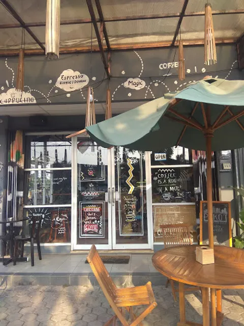 Pikot Coffee & Resto