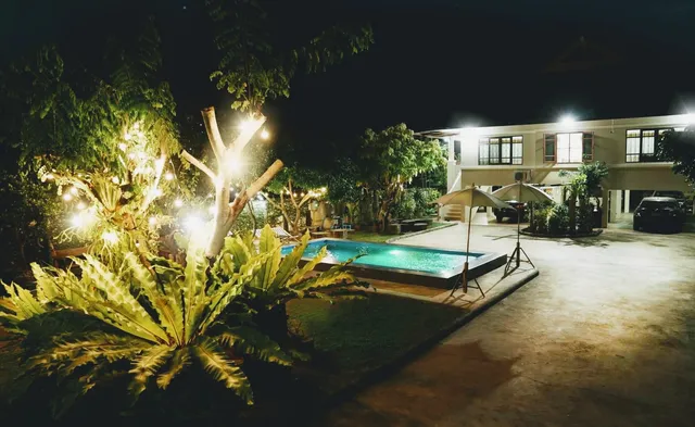 สัตหีบพูลวิลล่า การ์เด้น