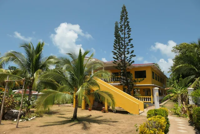 Sunshine Hotel, Little Corn Island