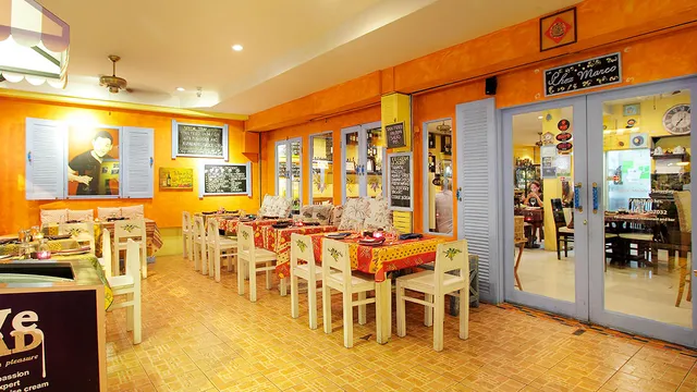 Chez Marco Restaurant and Bar