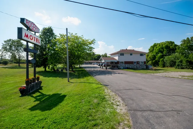 Roger's Motel