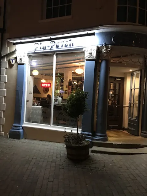 Pin Petch Thai Restaurant