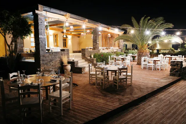 Riviera Tinos Beach Bar & Restaurant