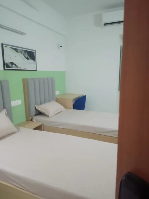 Covie Karle Town 220