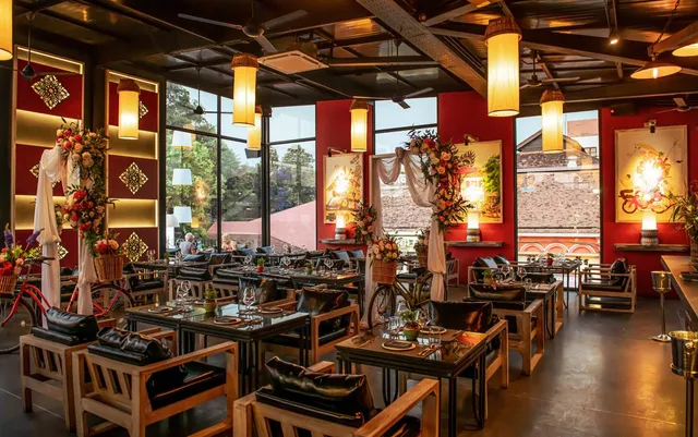 Amara Dining Pub Street