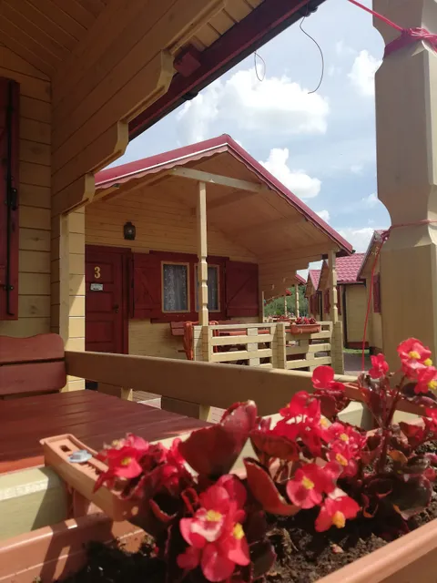 LATARNIK Domki i Apartamenty