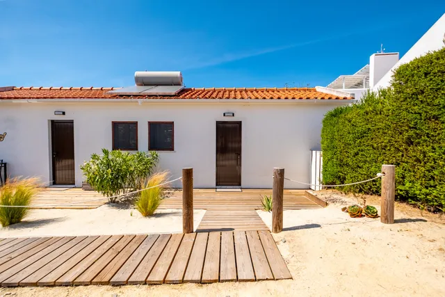 Flow Rooms & Accommodation