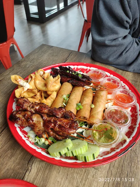 Sweet Basil | Thai Street Eats