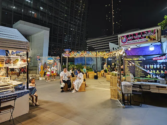 Jodd Fairs Night Market