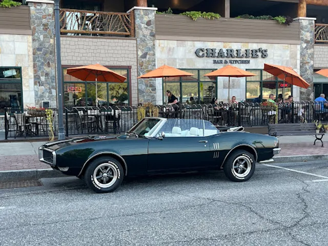 Charlie's Bar & Kitchen