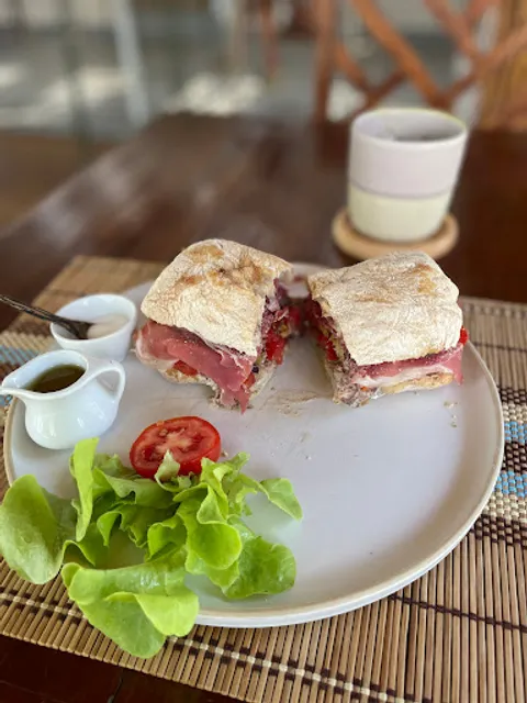 Olive café and food