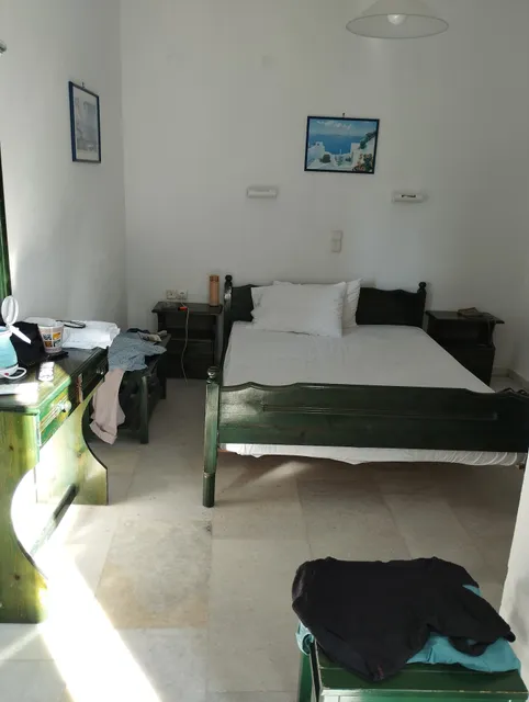 Chrisanthi - Studios