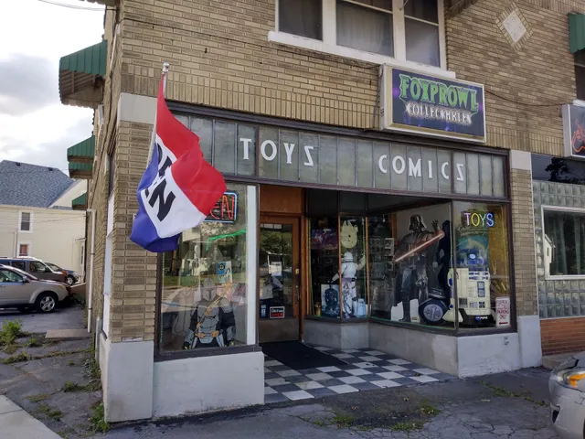 FOXPROWL TOYS & COMICS