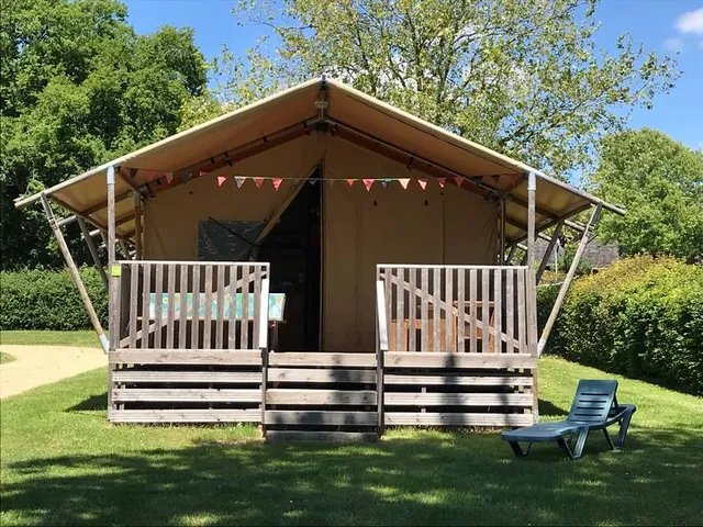 Glamping Sainte-Suzanne - cozy Camping