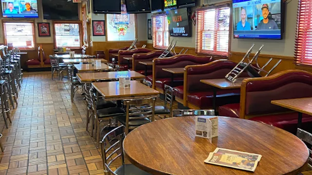 Gatsby’s Pizza and Pub