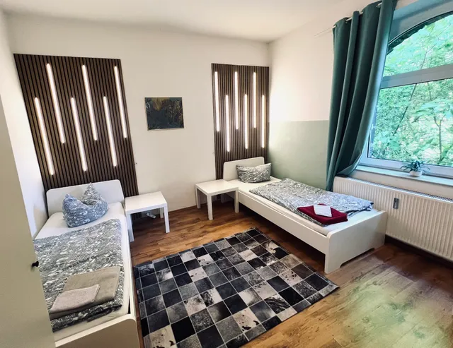 Ferienwohnungen - Monteurzimmer - Haus Burgstadt