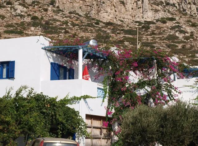 Akrogiali Apartments