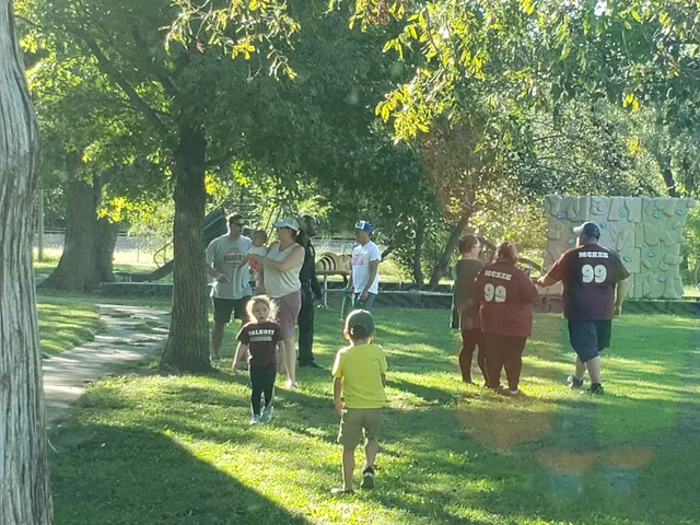 MOUNDS COMMUNITY CENTER/ PUBLIC LIBRARY