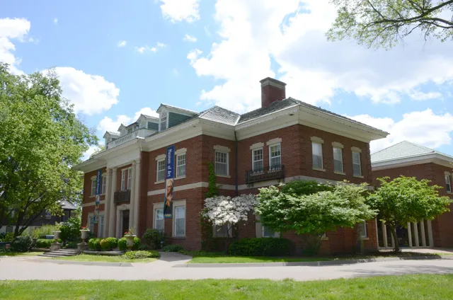 Albrecht-Kemper Museum of Art