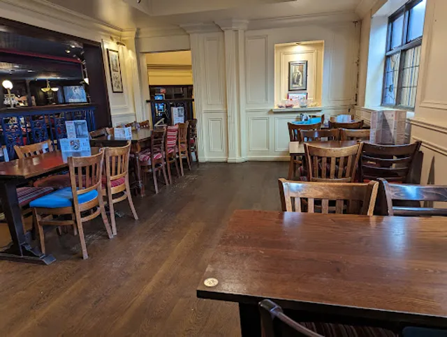 The Sir Thomas Gerard - JD Wetherspoon