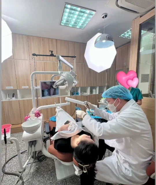 Nha Khoa Quốc Tế SV