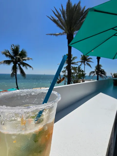 Sky bar at the Mansion