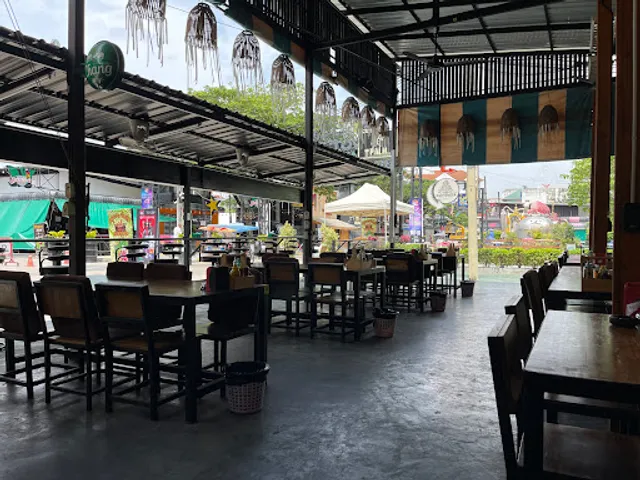 The Palm 29 Bar, Restaurant & Lounge