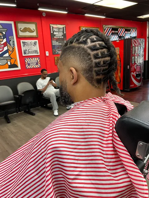 Fades 4 Change Barbershop Barberia