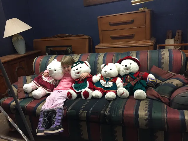 Wurzel's Flea Market