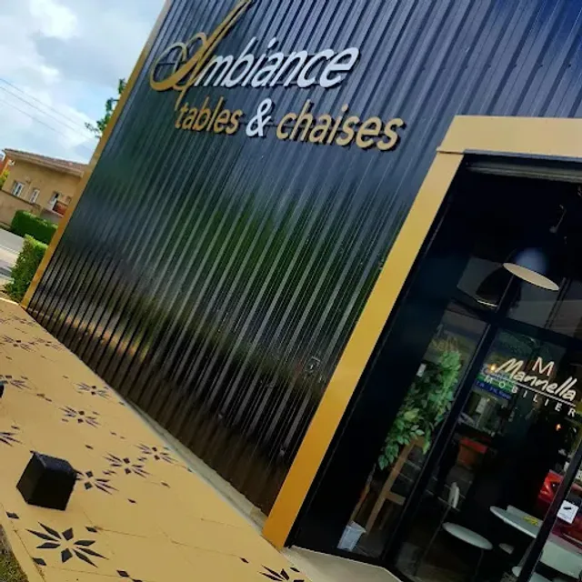 Ambiance Tables et Chaises