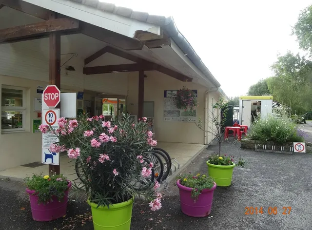 Camping du Port de Plaisance - Péronne (Somme - Picardie - France)